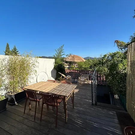 Maisonnette Avec Piscine Proche Saint-tropez & Port Grimaud Апартаменты Гассен