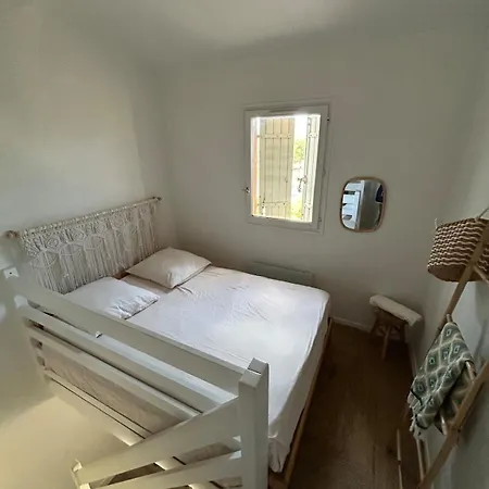 Maisonnette Avec Piscine Proche Saint-tropez & Port Grimaud * Гассен